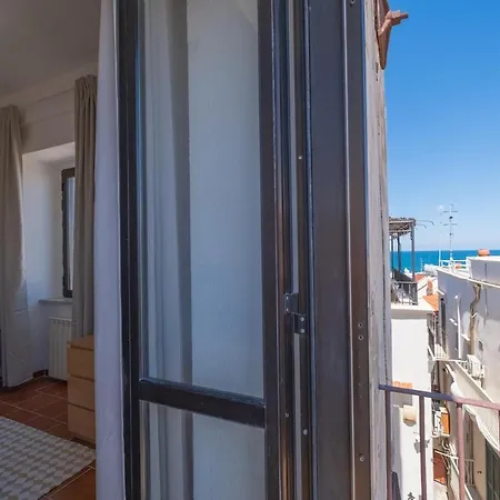 Luce Sul Mare - Il Monastero Sul Mare