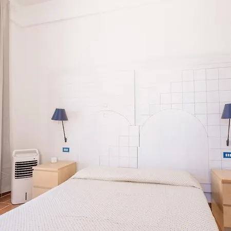 Luce Sul Mare - Il Monastero Sul Mare Lejlighed *