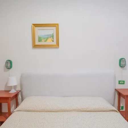 Luce Sul Mare - Il Monastero Sul Mare Lejlighed Vieste