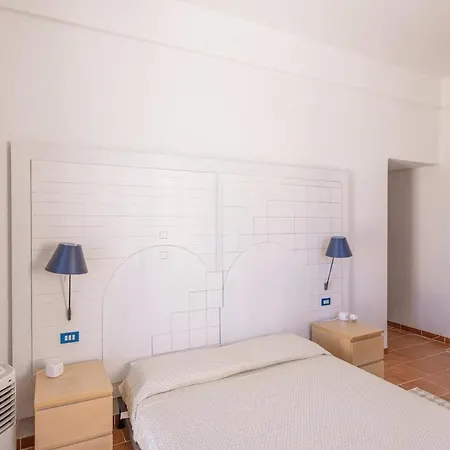 Luce Sul Mare - Il Monastero Sul Mare * Vieste