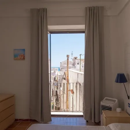 Luce Sul Mare - Il Monastero Sul Mare Vieste